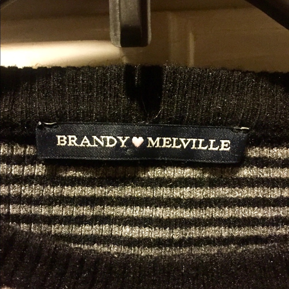 NWOT Brandy Melville striped crop sweater - Picture 3 of 5
